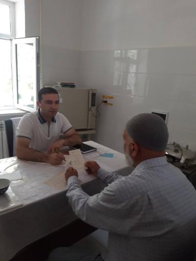 Director of Jizzak branch of RSNPMCE named after academician Y.H. Turakulov, D.A. Adilova and curator of Gallaorol district Y.Normatov held a training seminar for junior nurses on 08.05.2025 in Juma MFU of 10 SPs of Gallaorol district.