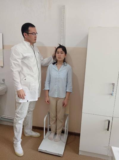 Within the framework of “Health Month” endocrinologists of regional endocrinological dispensary take active part in medical examinations in urban districts of Tashkent region, along with a narrow circle of specialists! On May 1 of the current year residen