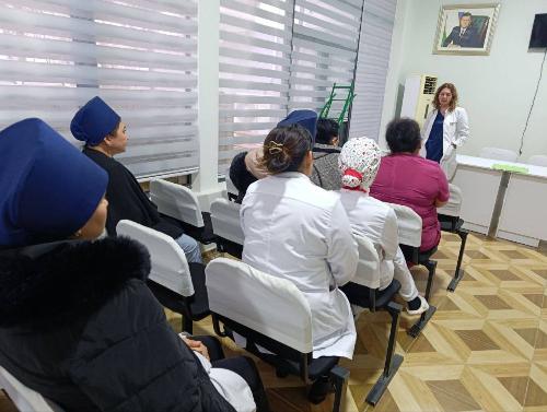 Toshkent shahrining tumanlaridagi kuratorlar, bemorlarni 6 ta endokrin nozologiya bo‘yicha marshrutizatsiya qilish togrisida o‘quvdan o‘tdilar va o‘quv yakunida trener sertifikatlariga ega bo‘ldilar.