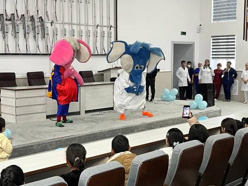 14 noyabr — Xalqaro qandli diabetga qarshi kurash kuni. 