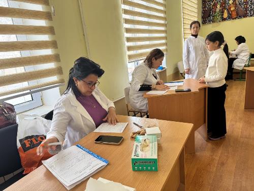 Нурафшон, Ангрен ва Чирчиқ шаҳарларида, шунингдек Бўстонлиқ, Оққўрғон, Қуйи Чирчиқ, Қибрай ва Юқори Чирчиқ туманларида скрининг тадбирлари ўтказилди.