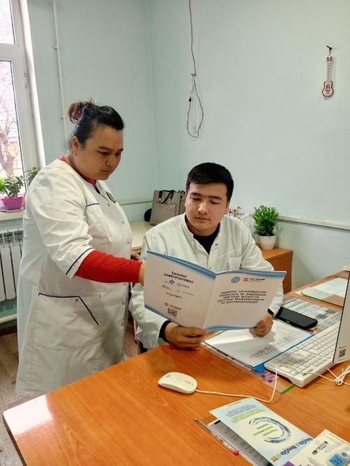 Curator of the RSPMCE NF Karimova G. Turakurgon conducted a medical course on 6 diseases associated with MRO in the Ibratsky SPP, as well as a course on thyroid diseases in 60 secondary schools.