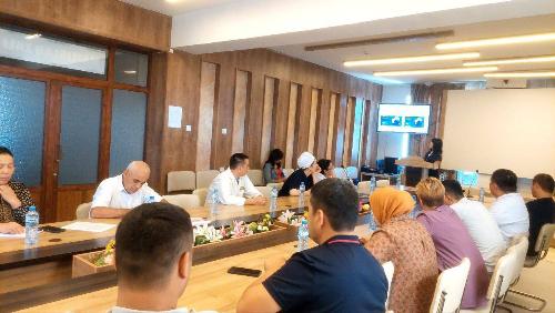 ИНСОН ҚАДРИ УЧУН!!! 2025-йил 19-сентабр куни Россия эпидемиология ва эпидемиология илмий-амалий тиббиёт маркази диабетик нефропатия бўлими эндокринологи Наманган вилояти эндокринологлари учун семинар ташкил қилди.