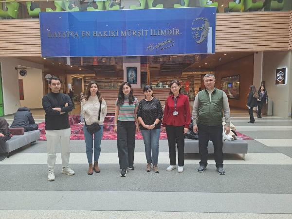 Туркиянинг Acibadem Hospitals клиникалари тармоғи билан хамкорлик меморандумларидан бири доирасида (Истамбул)