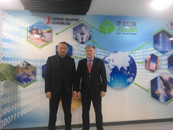 01.11.2022 г. прошла встреча Хокима Джизакской области Салиева Э.А. с директором РСНПМЦ Эндокринологии д.м.н. Тураевым Ф.Ф. 
