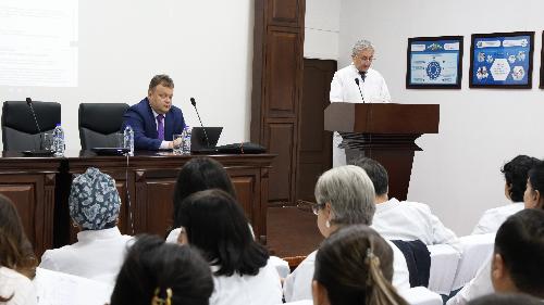  "Formula for the Medical Organization of the Future: Management, Standards, and Patients."