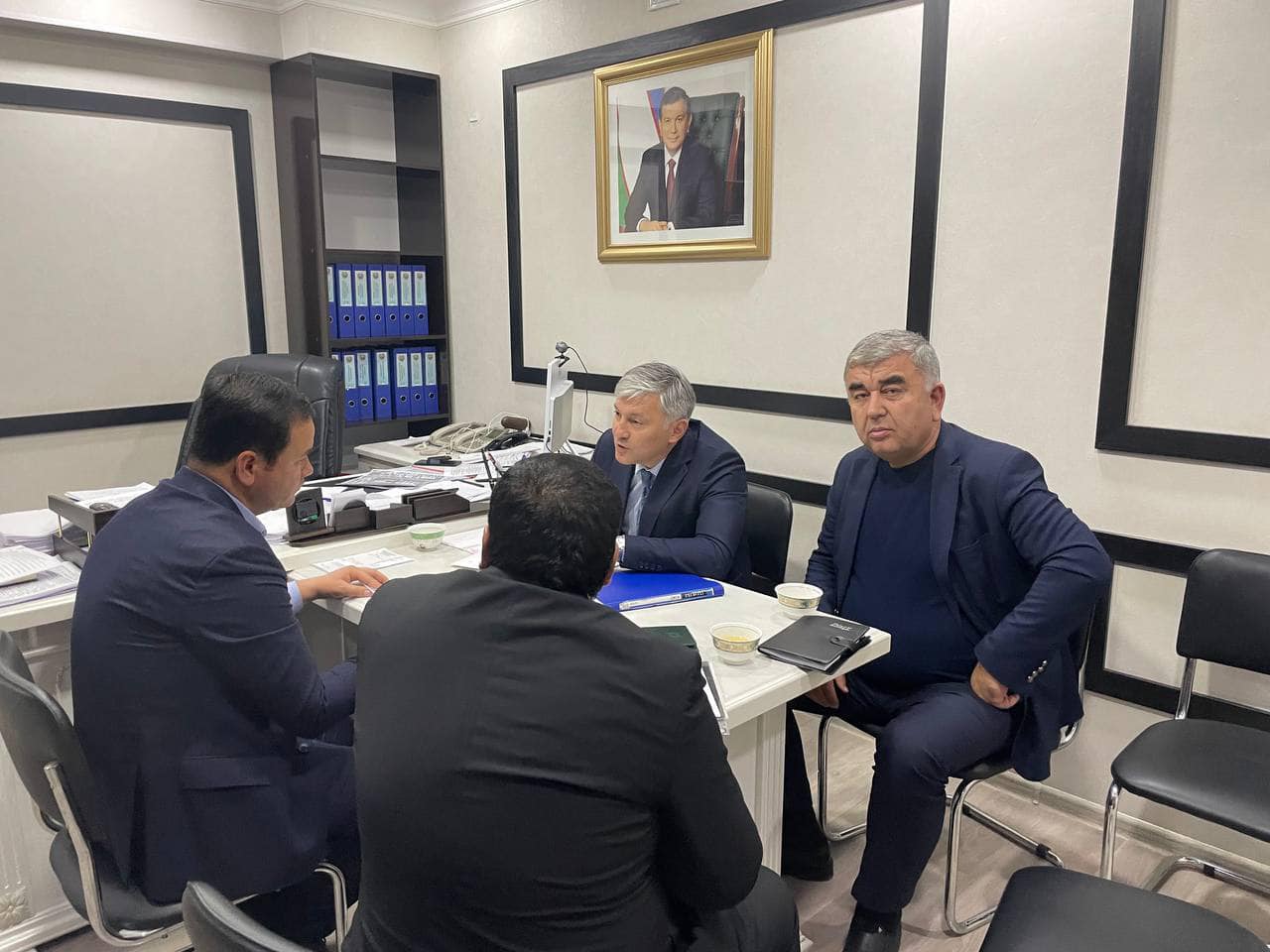 2022-йил 15-ноябр куни Андижон вилояти хокими ўринбосари Муминов Н.Н ва Академик Ё.X.Тўрақулов номидаги Эндокринология РИЭИАТМ директори T.ф.д. Тураев Ф.Ф.  билан учрашув бўлиб ўтди.