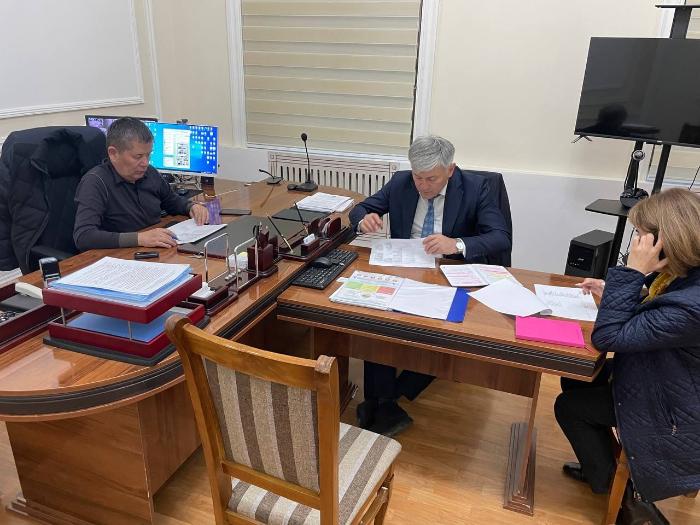 16 ноября 2022 г. прошла встреча заместителя Хокима Ферганской области Косимова Ф.С. с директором РСНПМЦ Эндокринологии имени академика Ё.Х. Туракулова д.м.н. Тураевым Ф.Ф