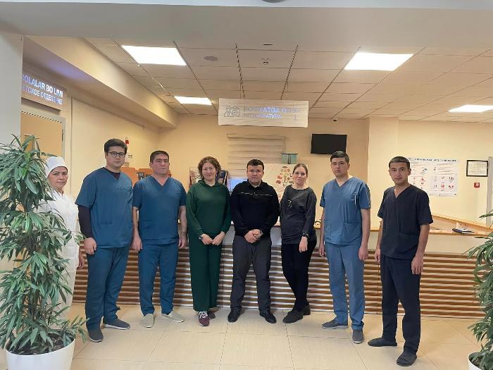 Қашқадарё филиали ходимлари билан биргаликда филиалда даволанаётган беморлар орасида консилиум ўтказилди 